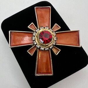 HAR Maltese Cross Brooch